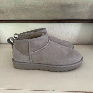 Ugg ultra mini boot, size 7.